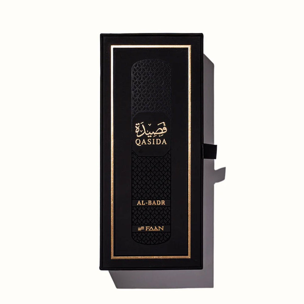 Qasida Al Badr 200ml perfume, luxurious fragrance bottle, close-up, elegant design.